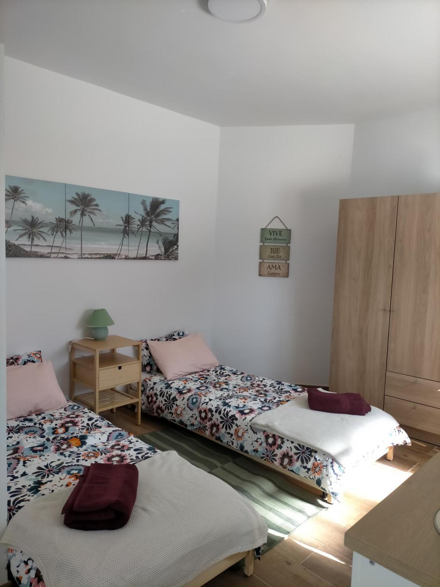 Casa Plaza San Nicolas De Bari Sardina Bagian luar foto