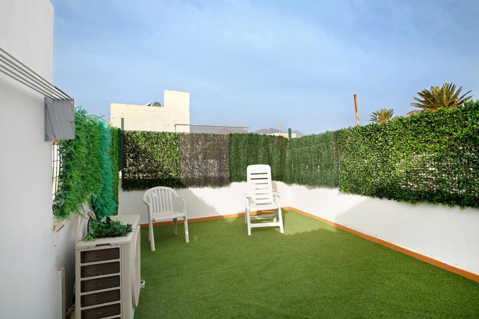 Casa Plaza San Nicolas De Bari Sardina Bagian luar foto